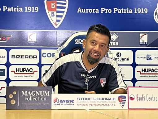 L'allenatore Jorge Vargas oggi in sala stampa