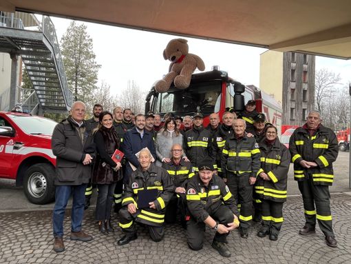 FOTO E VIDEO: «Grazie vigili del fuoco, grandi nell'emergenza e nella solidarietà»