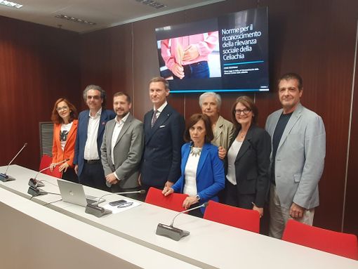 Monti e Romani insieme ai rappresentanti delle associazioni