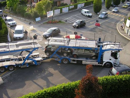 L'appello dei sindaci alla Provincia per togliere i mezzi pesanti dai centri abitati L'appello dei sindaci alla Provincia per togliere i mezzi pesanti dai centri abitati