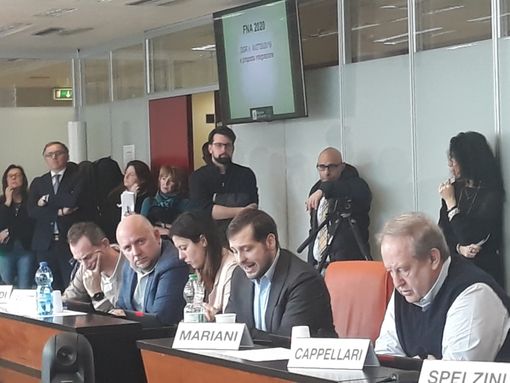 Fibromialgia, 12 maggio Palazzo Pirelli illuminato di viola. Monti (lega): «Sensibilizzare istituzioni e opinione pubblica»