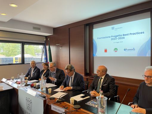 Sicurezza sul lavoro: terzo accordo in tre anni tra Confindustria Varese, Cgil, Cisl e Uil Sicurezza sul lavoro: terzo accordo in tre anni tra Confindustria Varese, Cgil, Cisl e Uil