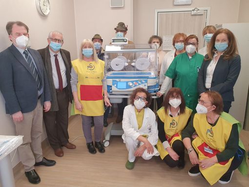 Una nuova incubatrice donata da Il Ponte del Sorriso al Nido di Tradate