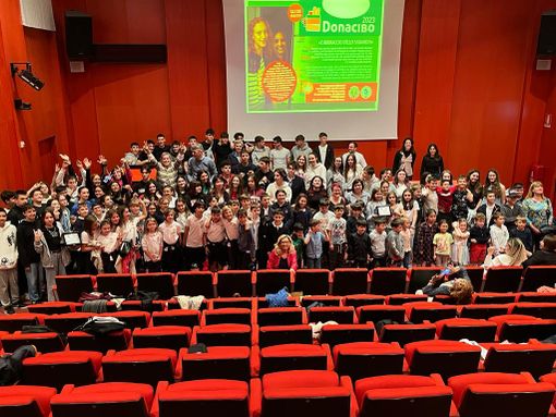 5mila chili di cibo donati ai bisognosi. La lezione di generosità degli alunni di Busto