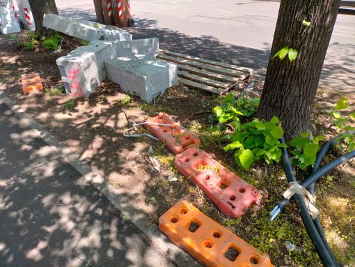 Dopo i lavori, i rifiuti. «La Boschessa non è il regno del degrado»