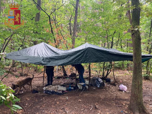 FOTO. Spaccio di droga al Parco Pineta: identificate 50 persone di cui una decina con precedenti FOTO. Spaccio di droga al Parco Pineta: identificate 50 persone di cui una decina con precedenti