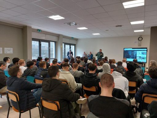 La sicurezza nei luoghi di lavoro spiegata a scuola La sicurezza nei luoghi di lavoro spiegata a scuola