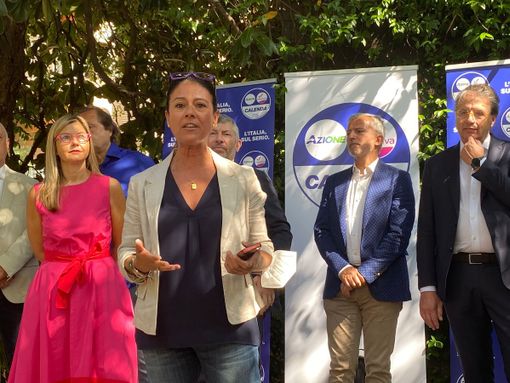 VIDEO e FOTO - «Riformista, alternativo, concreto, diverso»: il Terzo Polo si presenta a Varese VIDEO e FOTO - «Riformista, alternativo, concreto, diverso»: il Terzo Polo si presenta a Varese