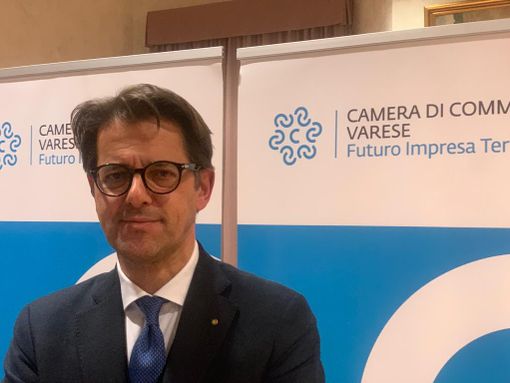 VIDEO - Lunghi al passo d'addio: «Abbiamo rimesso la Camera di Commercio al centro del sistema economico del Varesotto» VIDEO - Lunghi al passo d'addio: «Abbiamo rimesso la Camera di Commercio al centro del sistema economico del Varesotto»