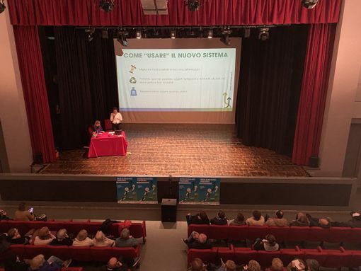 Pienone anche al Fratello Sole per la raccolta puntuale. Dal centro di Busto domande e malcontento Pienone anche al Fratello Sole per la raccolta puntuale. Dal centro di Busto domande e malcontento