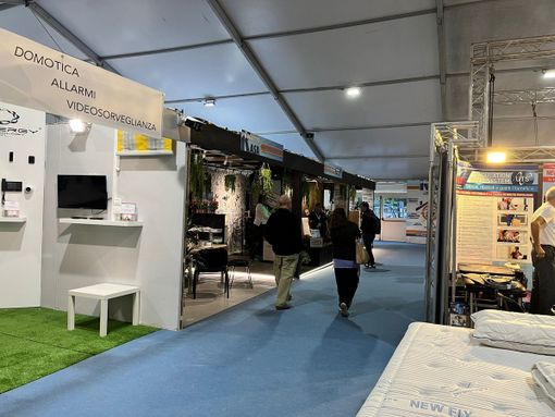 VIDEO&FOTO. Torna la Fiera di Varese con 150 espositori da tutta Italia VIDEO&FOTO. Torna la Fiera di Varese con 150 espositori da tutta Italia