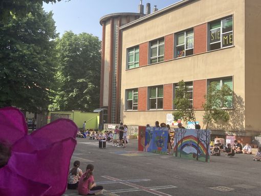 I bambini danno lezione sull'ambiente: «Così rendiamo il mondo un posto migliore»