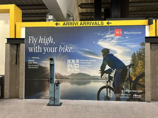 Malpensa inaugura il primo Bike Corner per i ciclisti al Terminal 2 Malpensa inaugura il primo Bike Corner per i ciclisti al Terminal 2