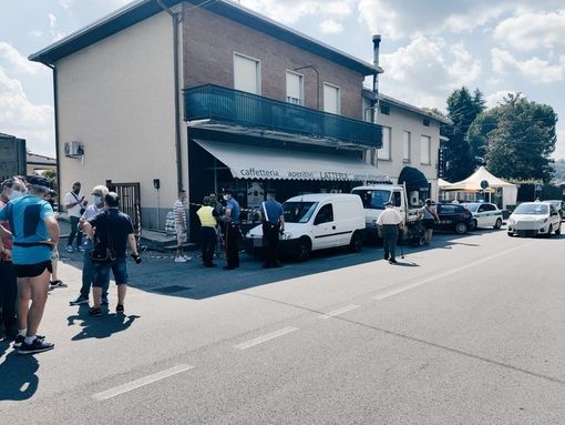 I carabinieri sul luogo della sparatoria