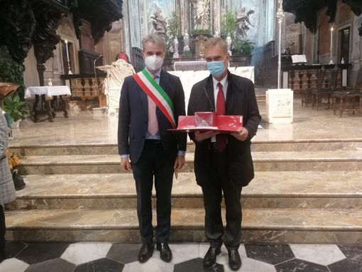 VIDEO. Covid a Varese, il professor Grossi: «La situazione sta lentamente migliorando, ma non dobbiamo abbandonare le misure di protezione»