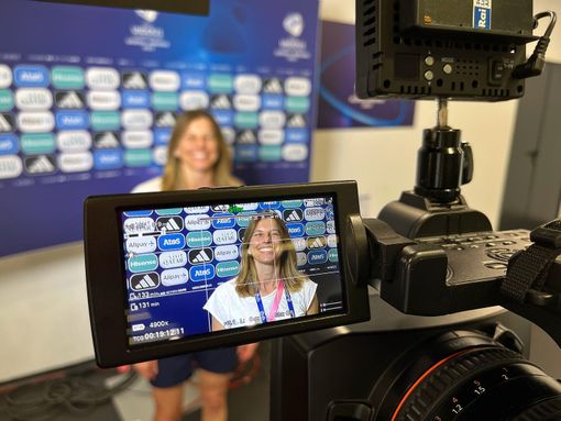 Buon viaggio, azzurre. Katia Serra anticipa i Mondiali: «Gioventù e talento contro i colossi, obiettivo ottavi. La mia ricetta? Mente e cuore» Buon viaggio, azzurre. Katia Serra anticipa i Mondiali: «Gioventù e talento contro i colossi, obiettivo ottavi. La mia ricetta? Mente e cuore»