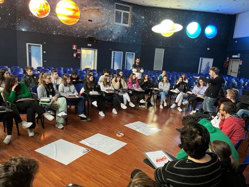 I ragazzi, durante uno tra i tanti pomeriggi dedicati al progetto MOAI PAURA I ragazzi, durante uno tra i tanti pomeriggi dedicati al progetto MOAI PAURA