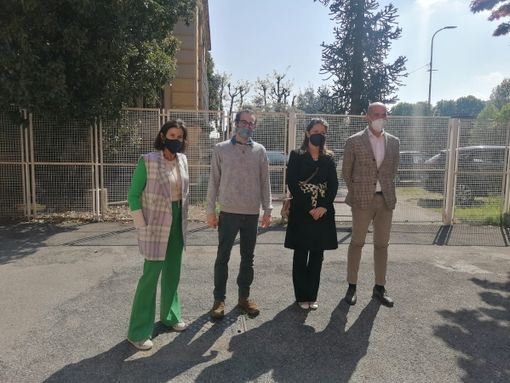 Un orto sinergico in via Como al posto del parcheggio dell’Informagiovani