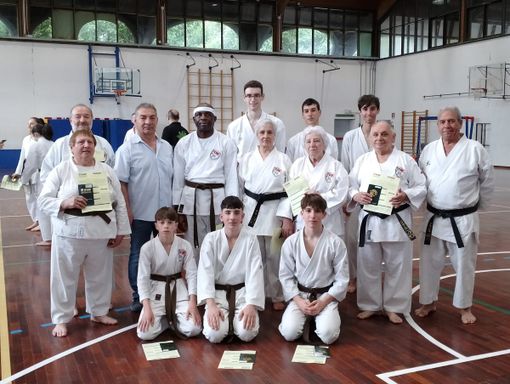 I promossi Csk al Palaferrini, con Paolo Busacca e Franco Barone