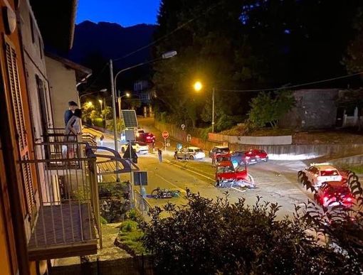 Schianto sulla statale 394 a Gemonio, due feriti di cui uno grave. In volo anche l'elisoccorso Schianto sulla statale 394 a Gemonio, due feriti di cui uno grave. In volo anche l'elisoccorso