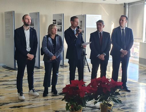 L'ufficio di presidenza del Consiglio regionale lombardo L'ufficio di presidenza del Consiglio regionale lombardo
