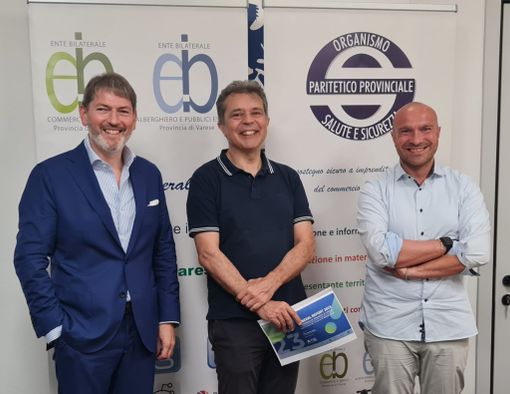 Da sinistra Alessandro Minello (Università Ca' Foscari Venezia), Alessandro Castiglioni (presidente Enti Bilaterali Turismo Provincia di Varese) e Giuseppe D'Aquaro (presidente Ente Bilaterale Commercio Provincia di Varese)