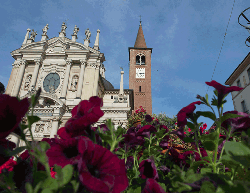 Busto, stasera la Cena di San Giovanni. Poi la prima notte bianca Busto, stasera la Cena di San Giovanni. Poi la prima notte bianca