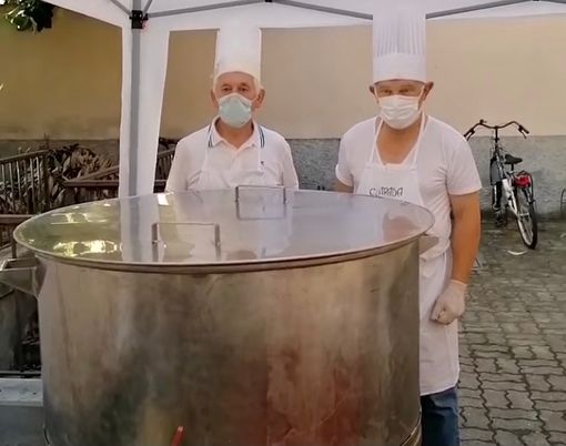 L'aperitivo “cool” di Gallarate è servito. Tradizione rispettata alla Contrada del Brodo
