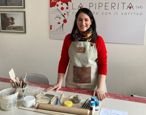 Marina D'Eredità nel suo “La Piperita lab” a Fagnano Olona Marina D'Eredità nel suo “La Piperita lab” a Fagnano Olona
