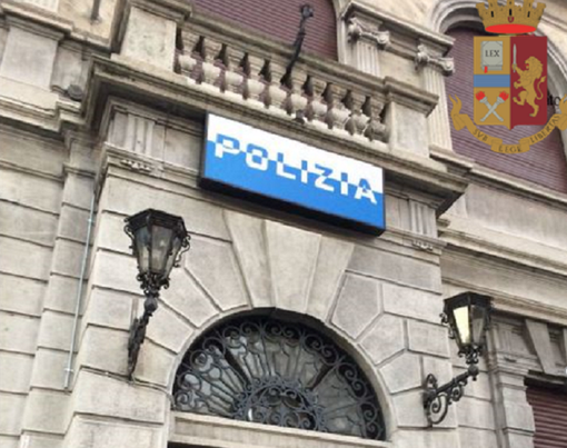 Cerca di nascondere l'hashish nei pantaloni davanti alla polizia: ventenne bustocco nei guai