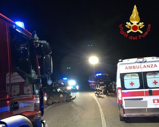 Scontro tra due auto a Fagnano: coinvolte cinque persone, fra cui tre bambini