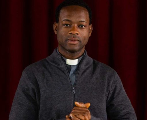 L’Icma apre le porte al mondo del lavoro: l'attore Hakim Gouem sul set di “Un posto al sole”