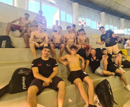 VIDEO. «Busto!». Così la pallanuoto supera avversarie e ostacoli VIDEO. «Busto!». Così la pallanuoto supera avversarie e ostacoli