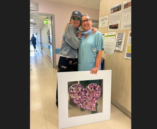 VIDEO E FOTO. Il cuore grande di Manuela Carnini per sensibilizzare sulla prevenzione