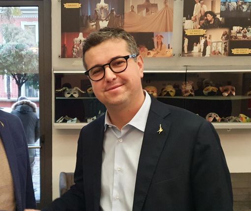 Lega, cena a Busto con lo sguardo alle elezioni. Cassani: «Il centrodestra unito farà bene»