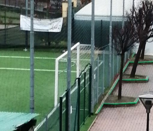 «È la bellezza dell'oratorio». La sorpresa al don milanista confezionata dagli adolescenti della parrocchia di San Giuseppe