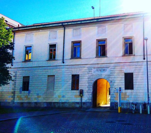 Il municipio di Busto Arsizio Il municipio di Busto Arsizio