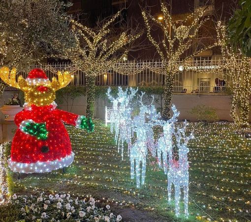 Le lucine della villa liberty a Busto raddoppiano: oltre 300mila Le lucine della villa liberty a Busto raddoppiano: oltre 300mila