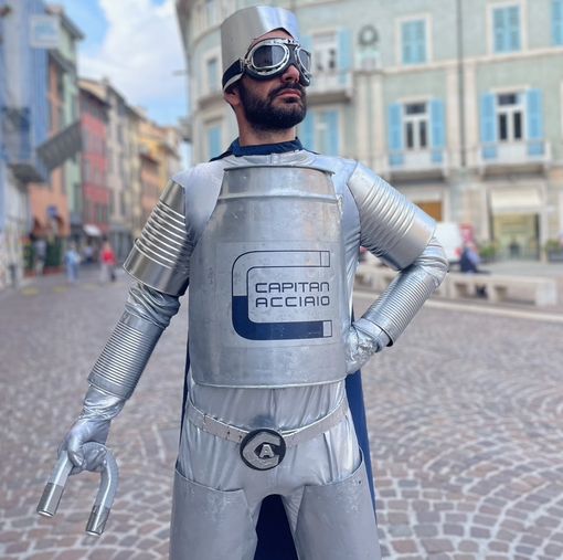 Il valore della raccolta differenziata: Capitan Acciaio arriva a Varese