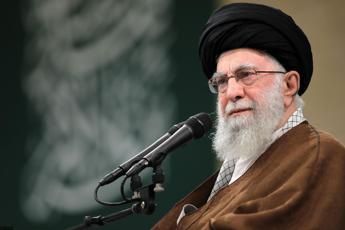 Mandato arresto Netanyahu, Khamenei: &quot;Ci vorrebbe una condanna a morte&quot;