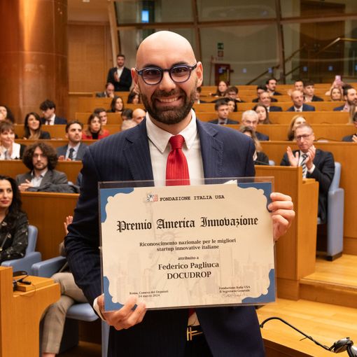 Docudrop: Rivoluzionare il Settore Immobiliare con il Web3 - Federico Pagliuca Vince il Premio &quot;America Innovazione&quot;