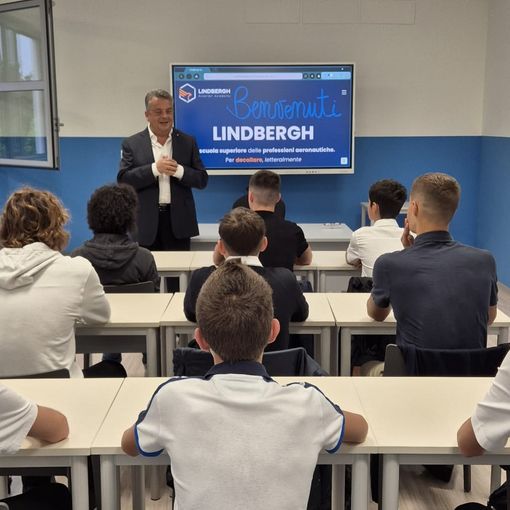 Prima campanella alla Lindbergh Aviation Academy