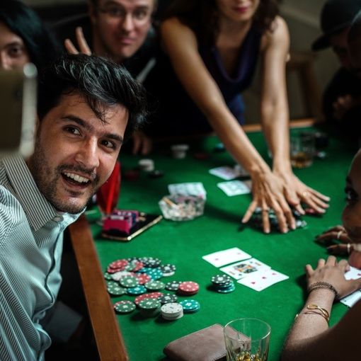 Poker Online contro Poker tradizionale