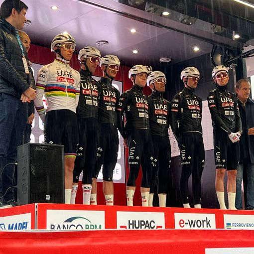 Quegli appassionati bustocchi usciti a cercare i campioni sotto la pioggia