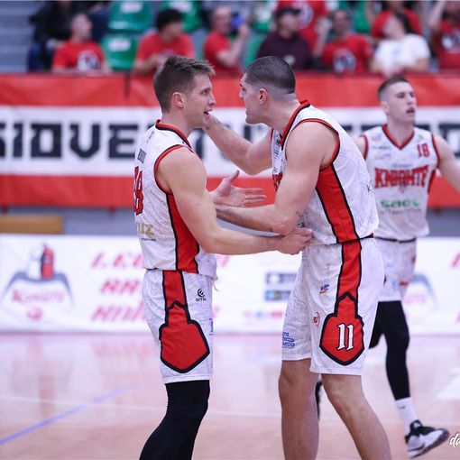 Raivio e capita Quaroni (foto legnanobasket)