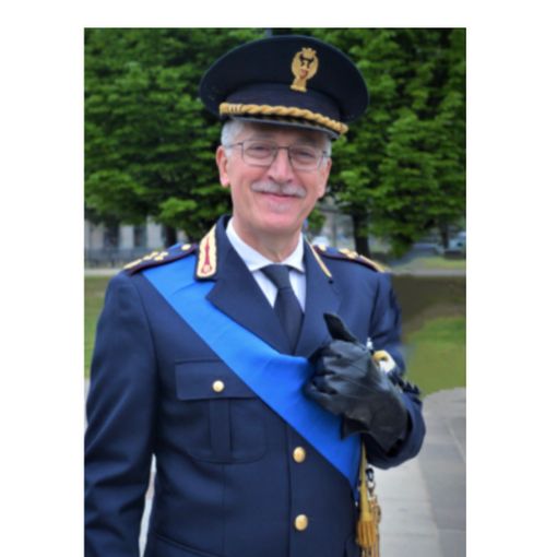 Oltre trent'anni in Polizia, gli ultimi vegliando su Busto: ora la meritata pensione. Grazie, dottor Novati