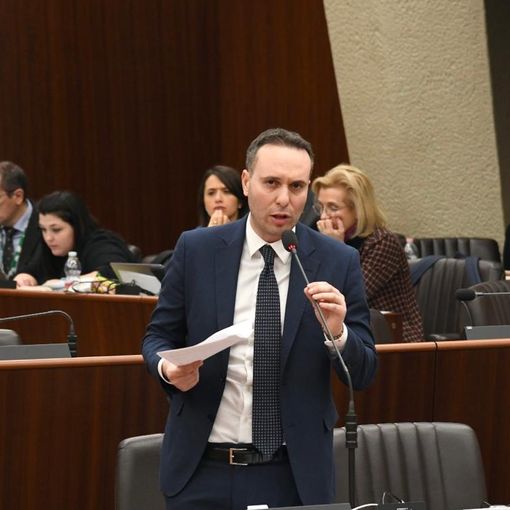 Bando rinnova parco veicolare 2025, Cosentino: «Impegno concreto per la qualità dell’aria senza imposizioni ideologiche»
