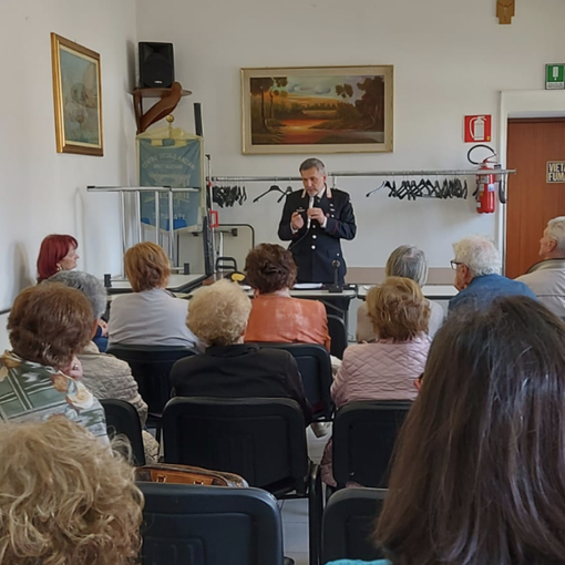 A Samarate una lezione contro le truffe agli anziani con i Carabinieri