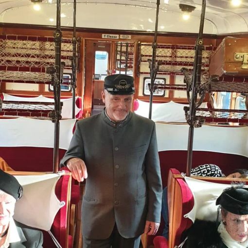 Un'idea per i weekend di festa: le gite in treno ai laghi e quelle sui convogli storici verso Laveno e Como