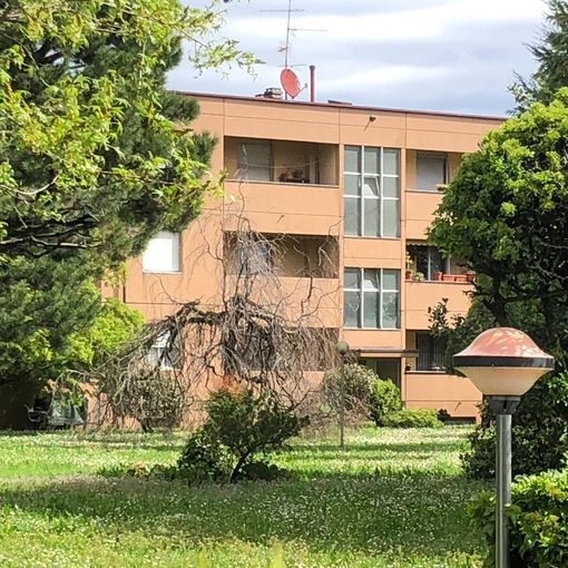 Il palazzo dove viveva la coppia: lei si era trasferita poi dai genitori